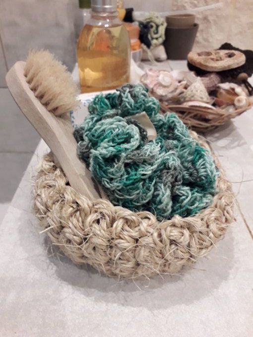 Panière ronde crochetée à la main 100% naturelle en sisal